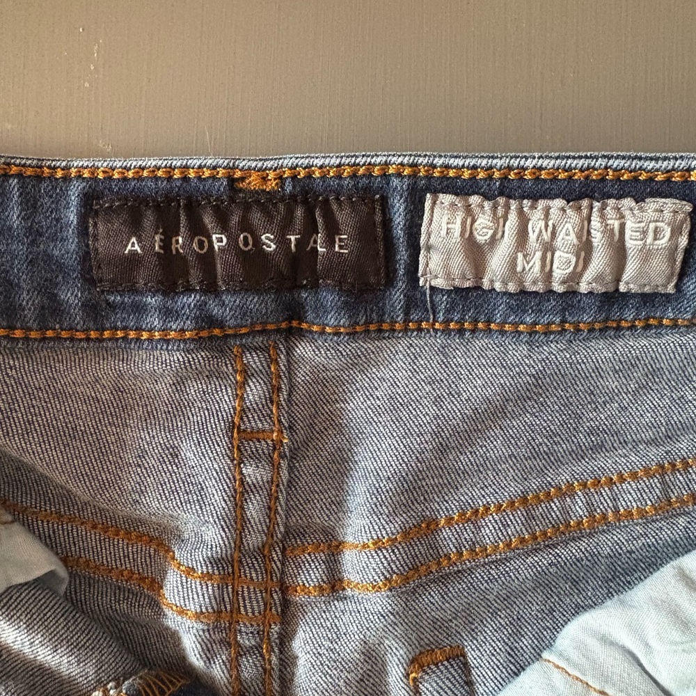 Aeropostale Classic Blue Jean Shorts - Picture 2 of 5